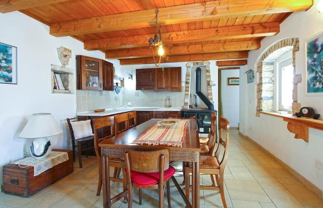 Charming House With Garden and BBQ in Galizana - Photo 17