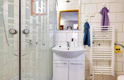 Beautiful Home In Veliki Grdevac - Foto 11