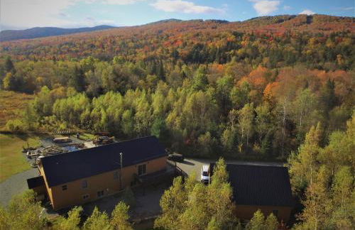 1800ML - As Seen on TV 1 mile from skiing great views hot tub fire pit beach Pool gym passes - Foto 61