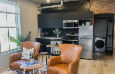 Stylish Cozy Studio in Detroit - Photo 1