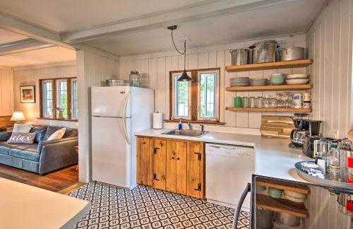 Charming Pine Point Cottage - 2 Blocks to Ocean! - Foto 9