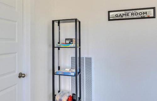 Stylish 4BR Family Home with Game Room and Backyard - Foto 14