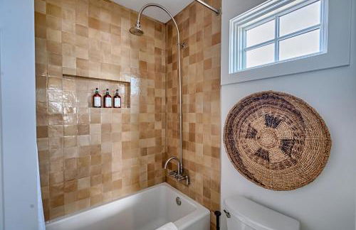 Inn History Grand Canyon Cabin - Photo 21