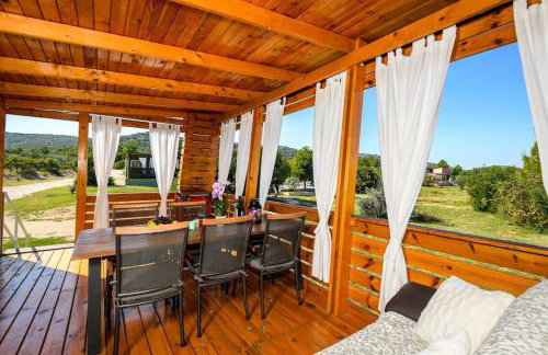 Cozy and Chic Little House with pool Ivinj - 5 - Foto 26