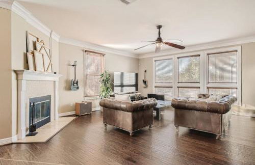 Warm Suburban 3BR Townhome near DT - Foto 2