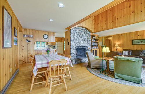 Lakefront Escape with Deck and Kayaks in Lovell! - Foto 8