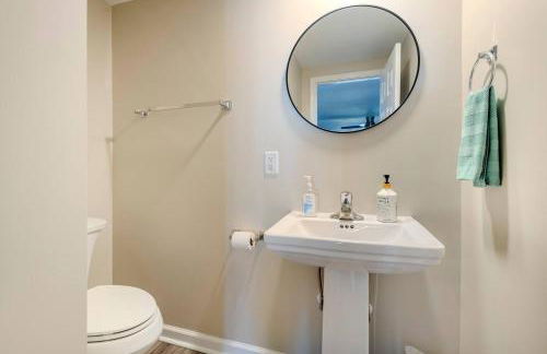 Peaceful 3BR Home Near SU, Sports Fields, Civic Center, Zoo & Ocean City - Foto 11