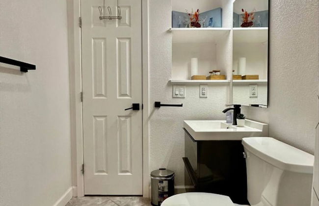 Urban Winter Escape Near Bricktown 1ZB 32B - Photo 3