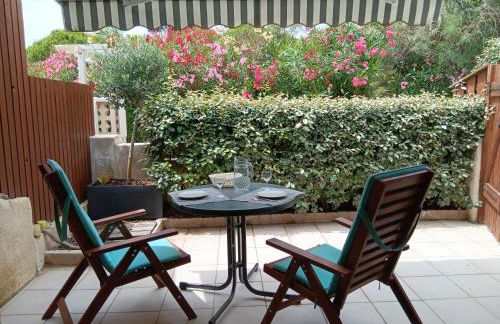 Gruissan Ayguades joli maisonnette 2 personnes, wifi gratuit - Photo 1