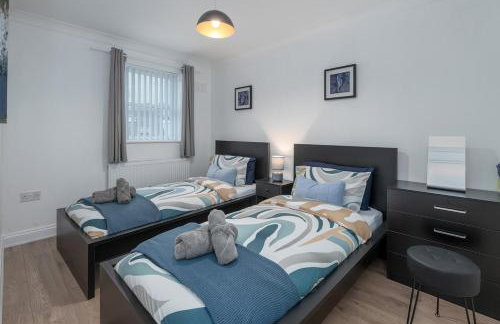 Modern 3BR Home - Designated Parking - Groups - Foto 37