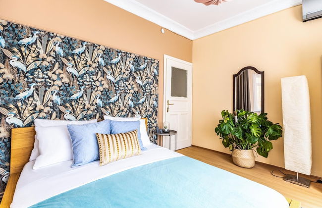 Unique Flat w Balcony 5 min to Istiklal Street - Foto 16