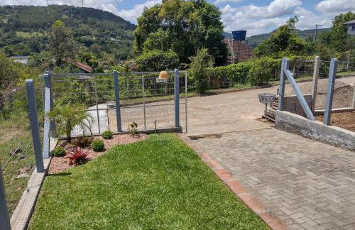 Grey House, próximo a Gramado e ao Templo Budista - Foto 35