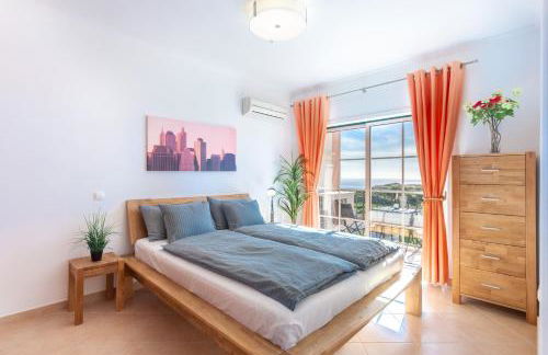 Lovely 2 bedroom apartment including pool, stunning ocean views & beach closeby - Foto 14