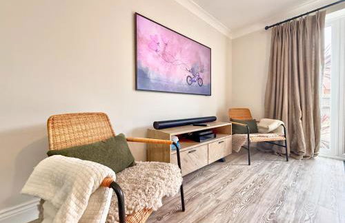 Newly Renovated Brightlingsea 3BDR Coastal Retreat - Foto 15