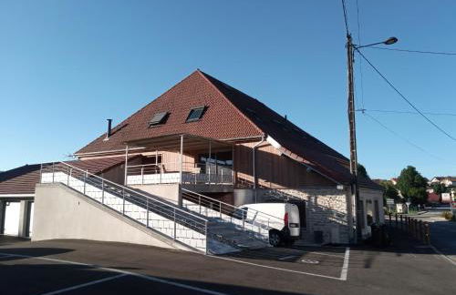 grand et bel appartement au cœur du haut-Doubs - Foto 2
