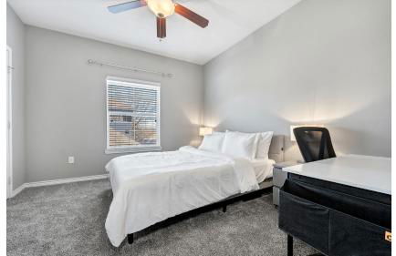 Cozy 1BD Near Walmart HQ with Long Stay Savings - Foto 7