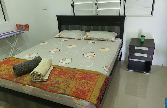 Master Bedroom with Shared Kitchen - Photo 5