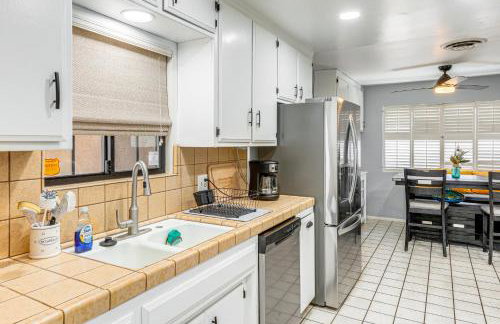 7 Mi to Dtwn Poolside Paradise in Bakersfield! - Photo 9