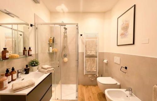 ISEO LAKE ESCAPE - 2BR, Terrace, Air Conditioning & Fast Wi-Fi - Foto 3