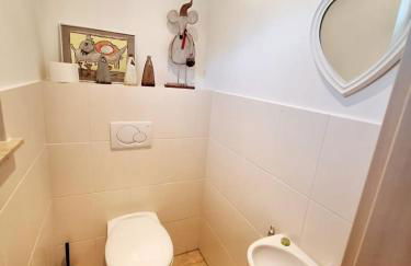 Luxuriöses, familienfreundliches Ferienhaus ,,Amy,, mit Whirlpoolwanne, Kamin und Garten - Foto 6