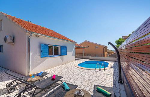 Villa Nika - Photo 1