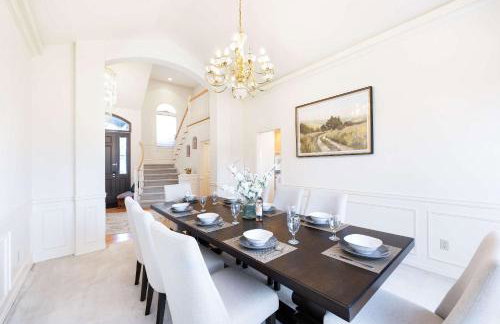 Brier 5BR Retreat w Pool Table Deck Central AC - Foto 16