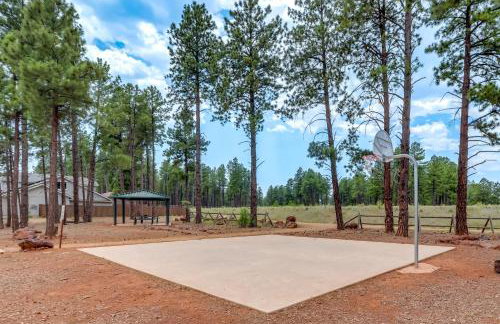 Walk to Flagstaff Urban Trails System Cozy Home - Foto 36