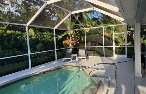 Florida house, 4br 2bt with private pool oasis - Photo 2