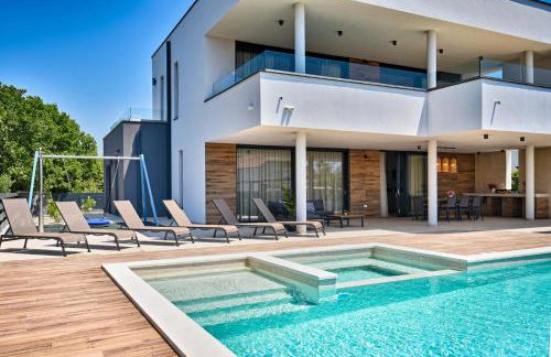 New VILLA TIHI OTOK near the beach - Photo 4