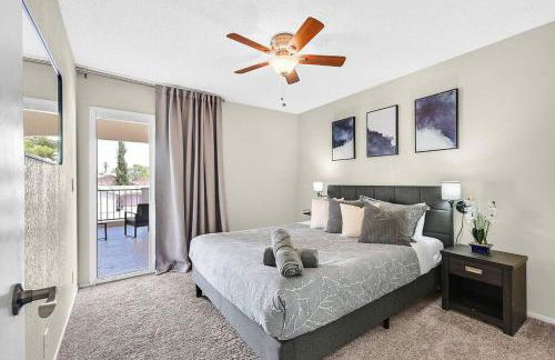 4BR Family Home, Private Pool & BBQ, Near Strip - Foto 21