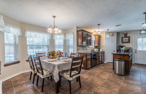 Country Getaway 4 Bedroom Resort in 10 Acre Lot - Foto 30