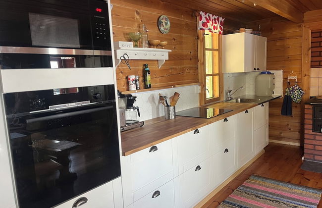 Cozy 4BR Lakeside Cottage with Sauna - Foto 3