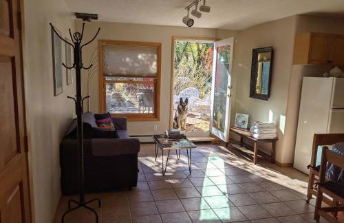 Studio apartment 15 minute walk to plaza - Foto 6