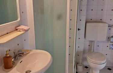 Mansarda con solarium panoramico su centro storico di Sarteano vicino alle famose terme della Val d'Orcia - Photo 16