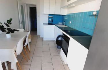 Logement "Les Etangs"- à 10 km du centre ville et à 5 minute du parlement européen avec parking gratuit - Foto 13