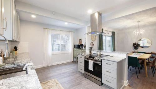 Family Friendly 4 BR Home Close To Downtown CLE! - Foto 4