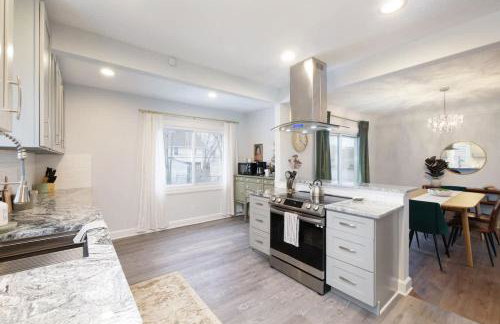 Family Friendly 4 BR Home Close To Downtown CLE! - Foto 4