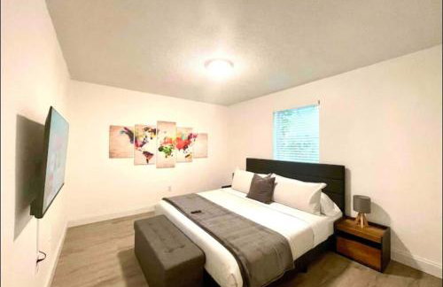 Miami International Airport 2 - Photo 14