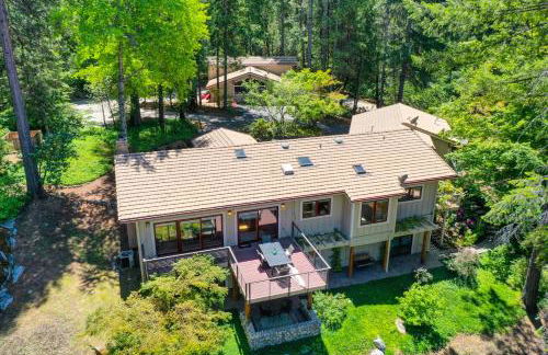 Lux, designer 8-acre retreat with private creek - Foto 55