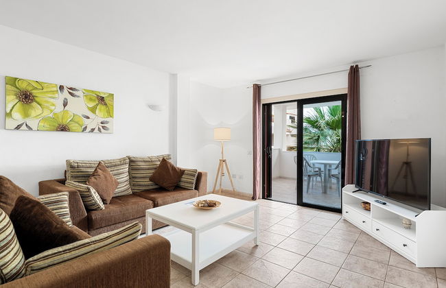 Paloma Beach Apartments - Photo 18