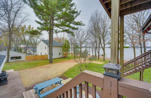 Modern Log Cabin with Rec Room, Steps to Lake! - Foto 37