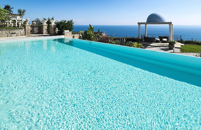 Exclusive Villa With Panoramic Swimming Pool and Hot Tub, Near the Sea - Foto 14