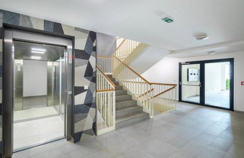 New LUXURY apartment with sea view and PRIVATE heated pool, 50m from the beach - Foto 43