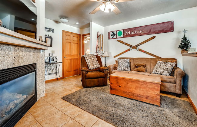 Streamside Lane Condos by CRMR - Foto 29