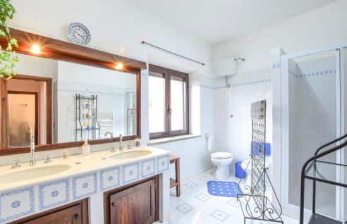 Nice Home In Calvi Dell'umbria With Private Swimming Pool, Can Be Inside Or Outside - Foto 34