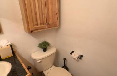 The Carriage House Walk to River Lake In Town - Foto 46