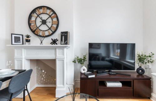 City Apartment - Sleeps 4 & Free Parking - Foto 14