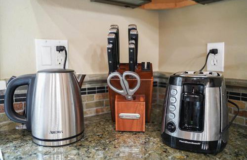 Exquisite Central Townhome with Spacious Loft and Gourmet Kitchen - Foto 9