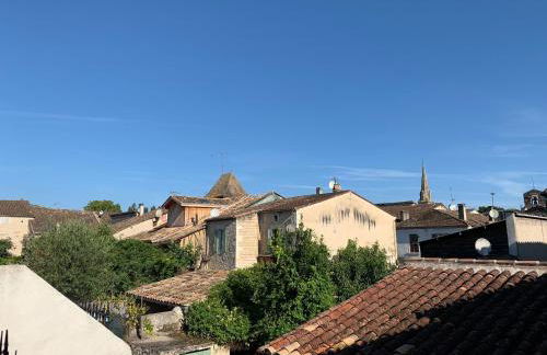 Maison cosy cœur de bastide+ cour + vue sur toits - Foto 1