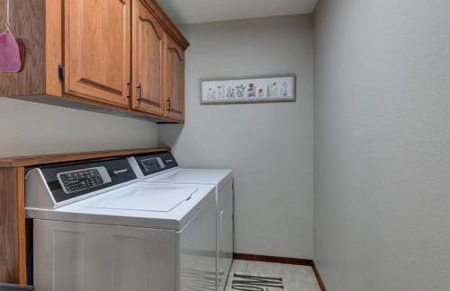 Rural 6 bedroom cabin - With a Hot Tub! - Foto 53